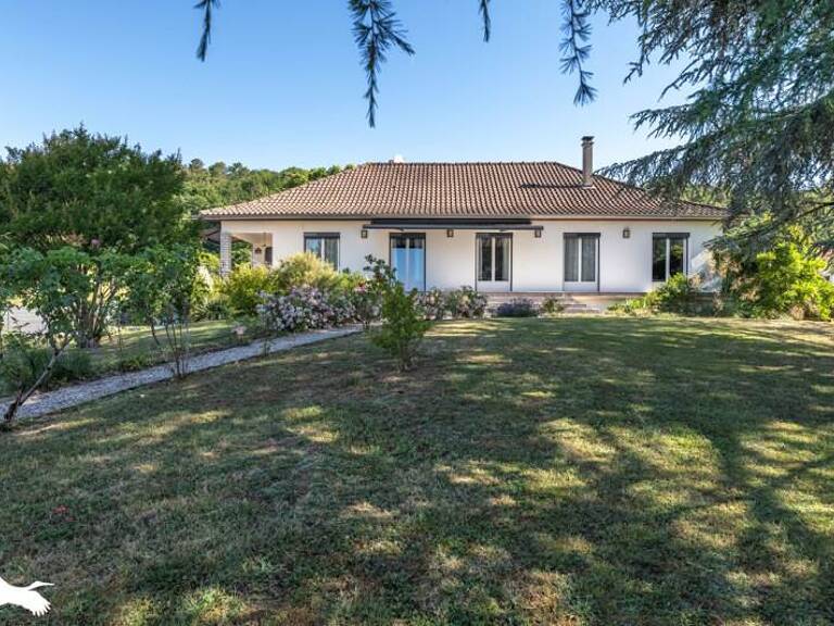 Contemporaine de 8 pièces principales — photo 1
