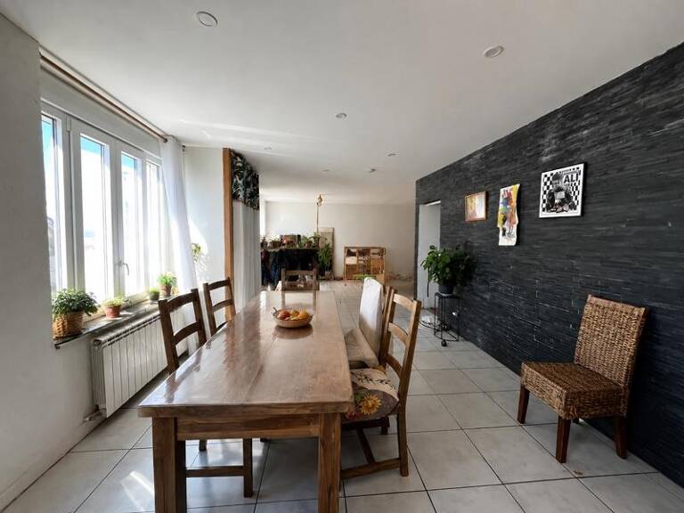 Maison en pierre de 6 pièces principales — photo 1