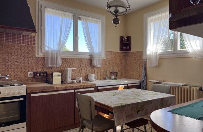 Maison en pierre de 4 pièces principales — photo 3