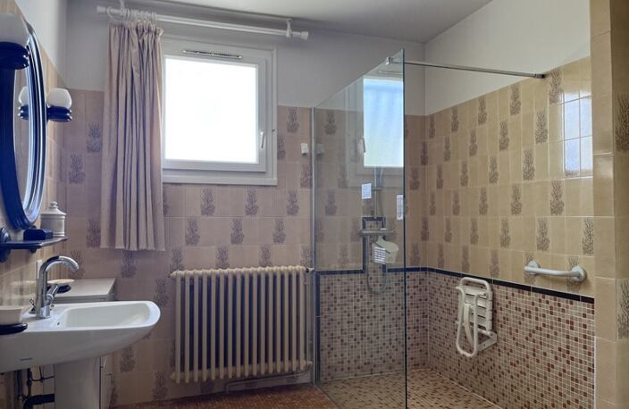 Maison en pierre de 4 pièces principales — photo 5