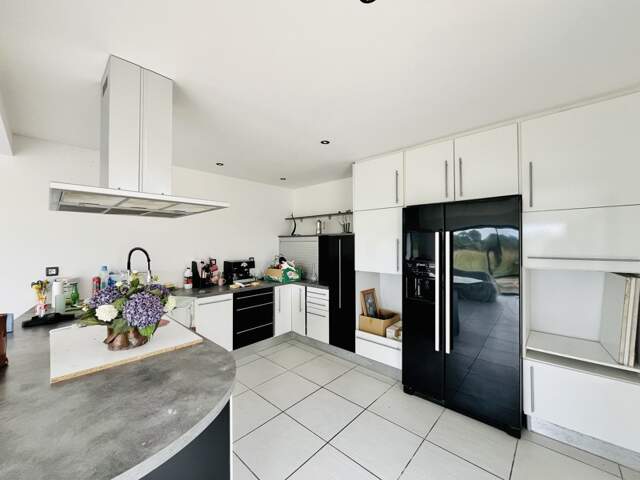 Contemporaine de 7 pièces principales — photo du bien