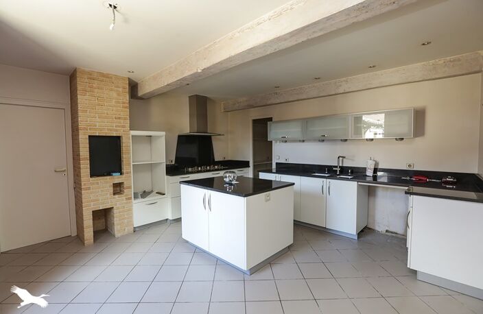 Maison en pierre de 6 pièces principales — photo 2
