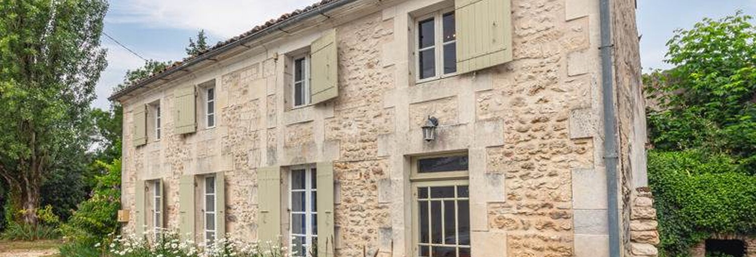 Maison 4 Pièces 140 m² à vendre à La Gripperie-Saint-Symphorien (17620)