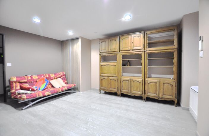 Location maison 7 pièces 267 m² à Illats (33720) — photo 4