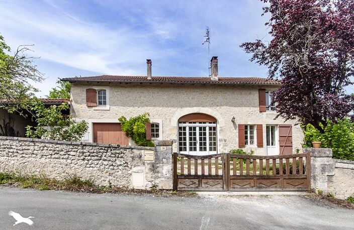 Maison en pierre de 6 pièces principales — photo 2