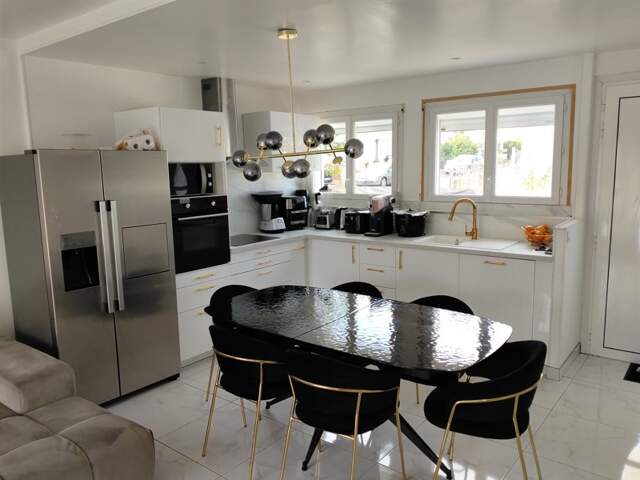Maison 4 pièces 74 m² à Château-Renault — photo du bien