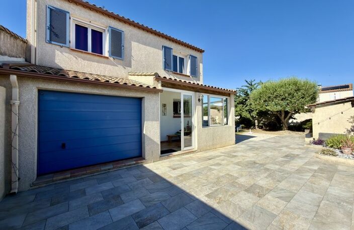 Villa de 6 pièces principales — photo 2