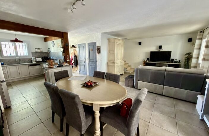 Villa de 6 pièces principales — photo 3