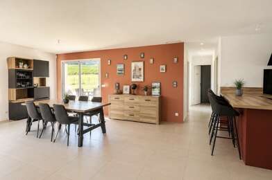 Maison 5 pièces 335320 €