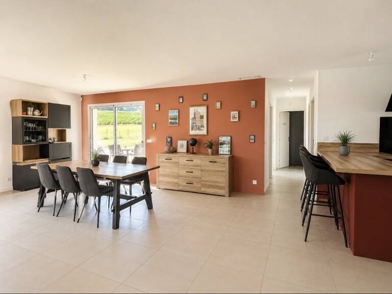 Contemporaine de 5 pièces principales — photo 1
