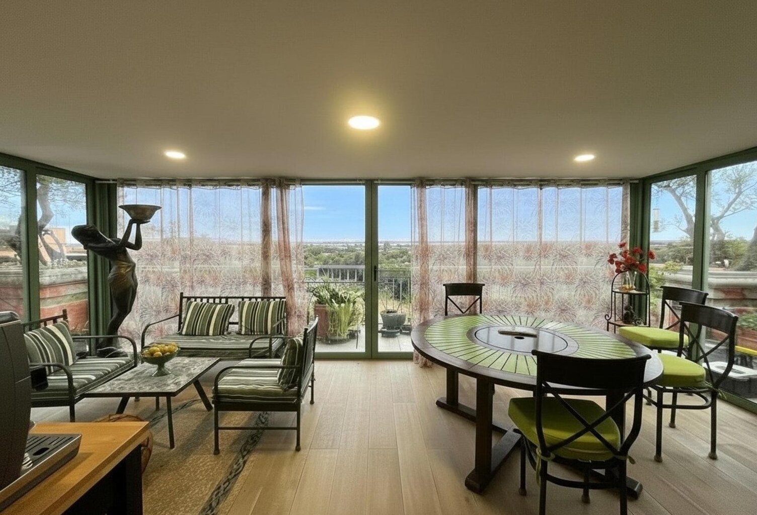 Villa sur toit — photo 1