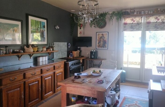 Maison en pierre de 5 pièces principales — photo 2