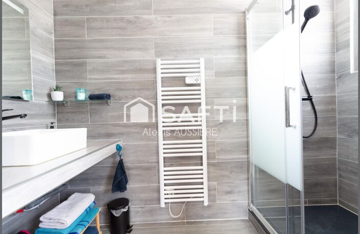 MAISON DE 385 M2 PARC ARBORE DE 4700 M2 — photo 3