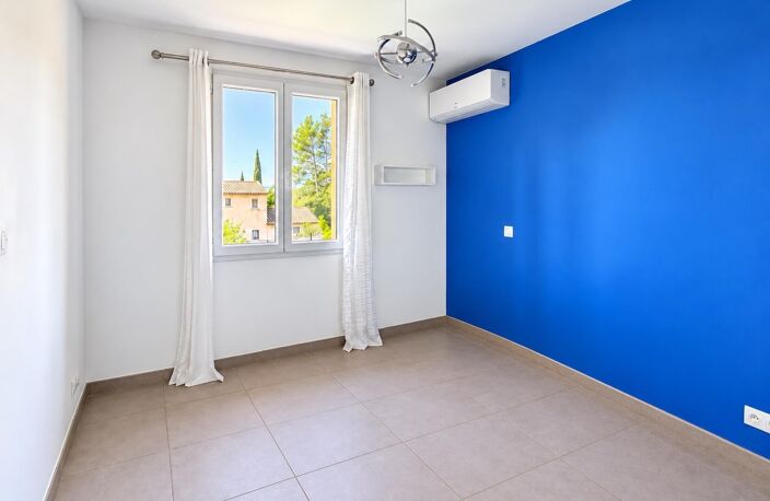 Villelaure  Maison récente avec piscine et trois chambres dans le Luberon — photo 3
