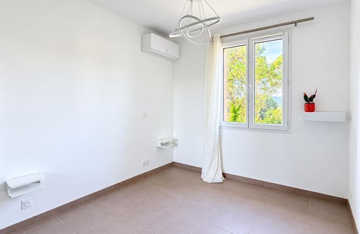Villelaure  Maison récente avec piscine et trois chambres dans le Luberon — photo 5