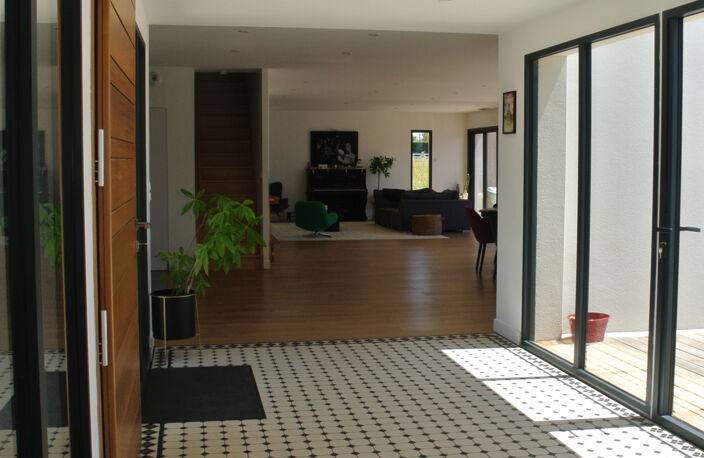 Maison d'Architecte Contemporaine   Coup de Coeur à 4 km de M — photo 4
