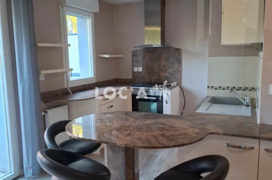 Appartement 3 pièces 825 €