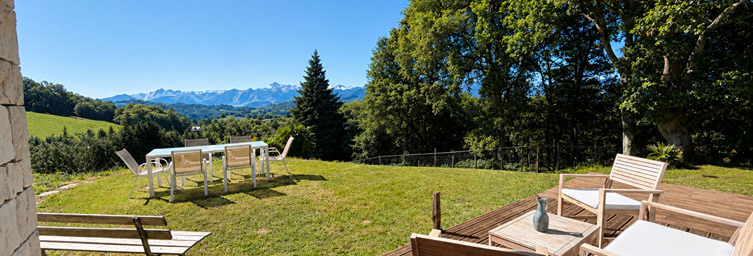 Maison 5 Pièces 242 m² à vendre à Gelos (64110)