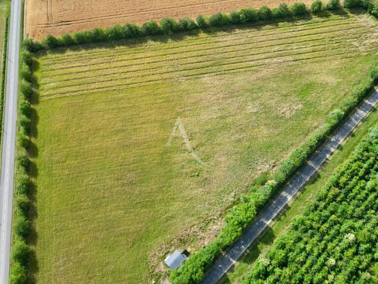 Terrain de 22 350m² — photo 1