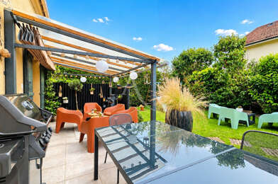 Maison 6 pièces 348660 €