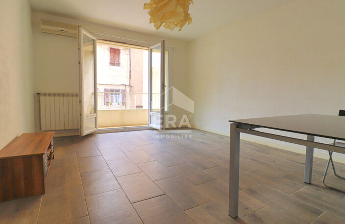 T2 50 m² lumineux traversant avec balcon et loggia  Marseille 10e Menpenti  Faibles charges — photo 3