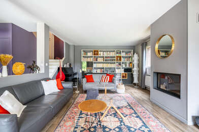 Maison 5 pièces 749000 €