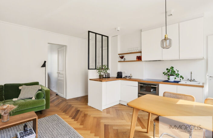 Coup de coeur assuré : magnifique 2 pièces entièrement rénové avec ascenseur — photo 3