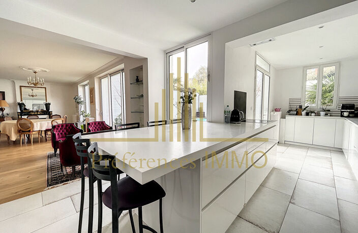 A vendre à Bordeaux Belle maison rénovée aux  prestations de qualité — photo 5