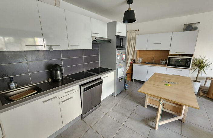 Appartement T3  de 61m², terrasse, parking sous-sol, résidence récente — photo 2
