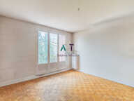 T4 GRENOBLE A RENOVER — photo 3