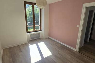 Appartement 3 pièces 695 €