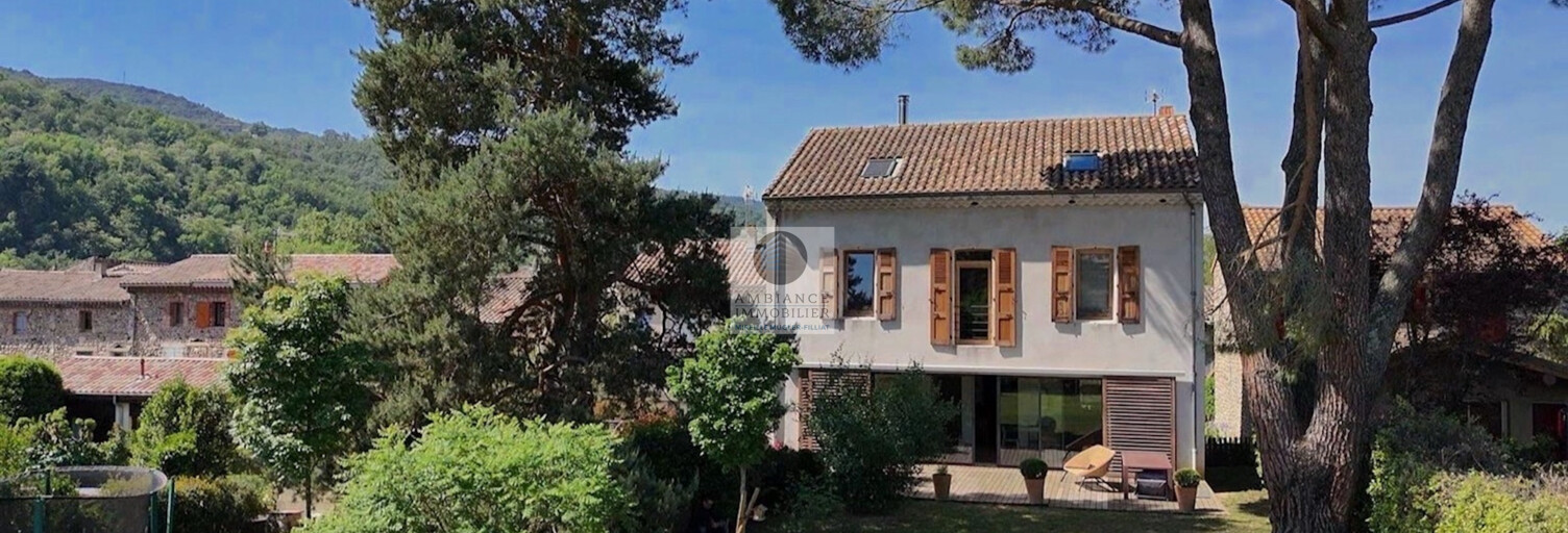 Maison 8 Pièces 215 m² à vendre à Saint-Laurent-du-Pape (07800)
