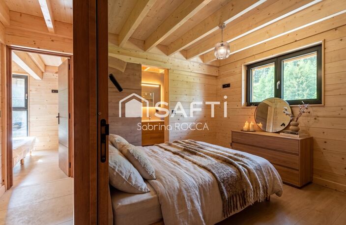 LA PLAGNE  CHALET INDIVIDUEL 142 m²  6 CHAMBRES  ESPACE BIEN-ÊTRE  SKIS AUX PIEDS  DOMAINE SKIABLE PARADISKI — photo 2