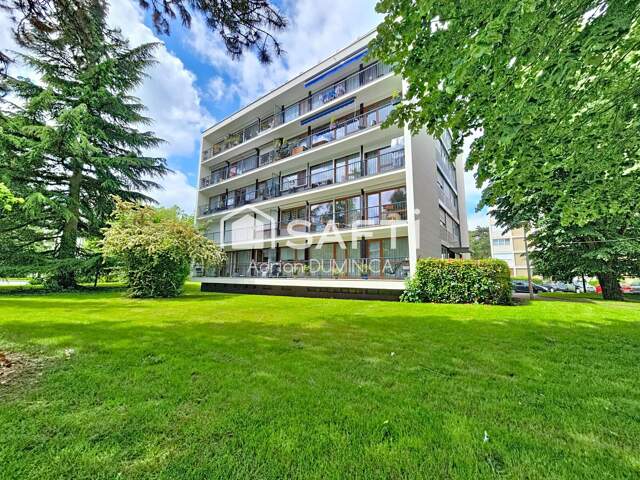 Très bel appartement avec balcon et cave, au clame — photo du bien