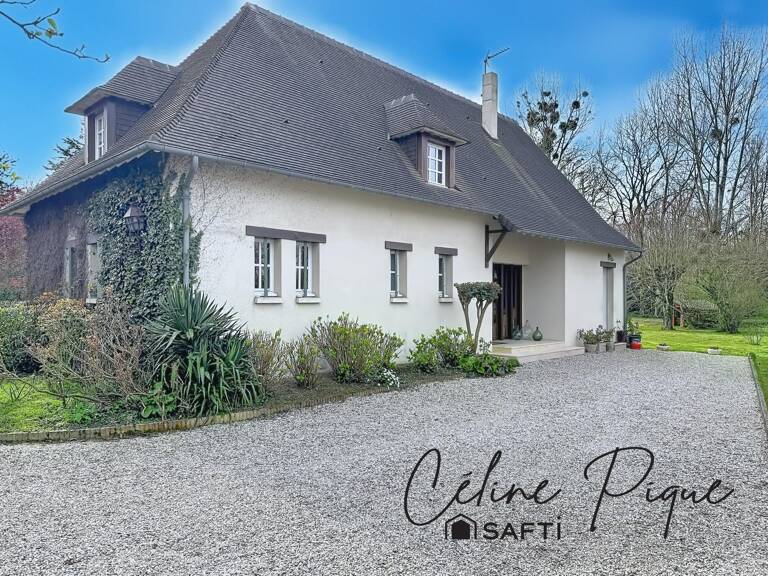 Maison de 9 pièces avec grand jardin, bois et rivière — photo 1