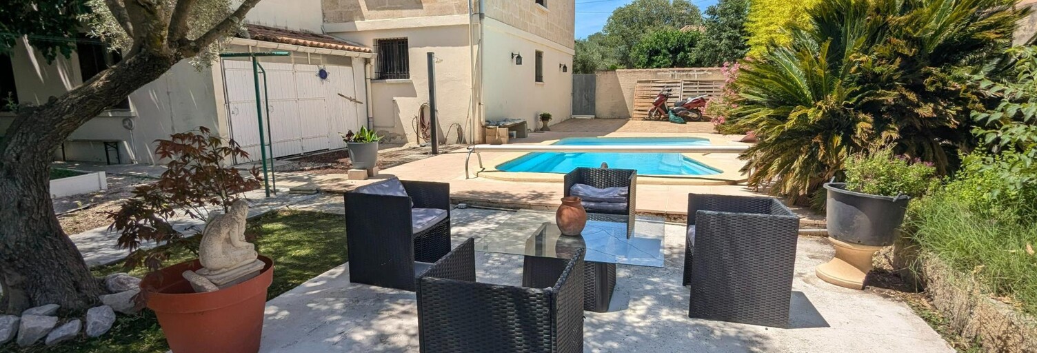 Maison 7 Pièces 194 m² à vendre à Uchaud (30620)