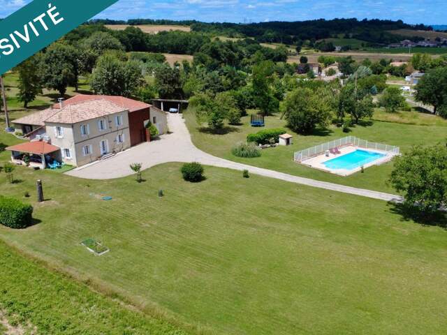 SAINT-ANTOINE (32340)  PROPRIÉTÉ EN PIERRE  1 HECTARE  PISCINE  280 M² DE DÉPENDANCES — photo du bien