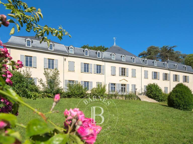 Charbonnières-les-Bains - Domaine de la Ferrière - Appartement meublée de 36,64 m² - 1 Chambre - 1 Stationnement - Parc de 3 hectares — photo 1