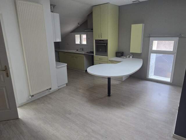 Appartement 4 pièces 81 m² à Vif — photo du bien
