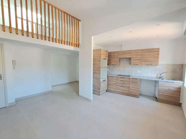Appartement Type 2/3 de 42m2 avec cave privative — photo du bien