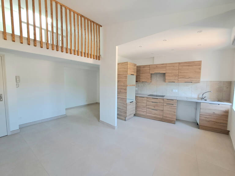 Appartement Type 2/3 de 42m2 avec cave privative — photo 1
