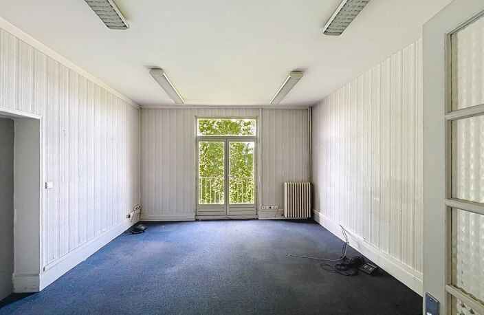 EXCLUSIVITÉ – IMMEUBLE DE CARACTÈRE À FORT POTENTIEL – INVESTISSEUR OU RESIDENCE PRINCIPALE — photo 3