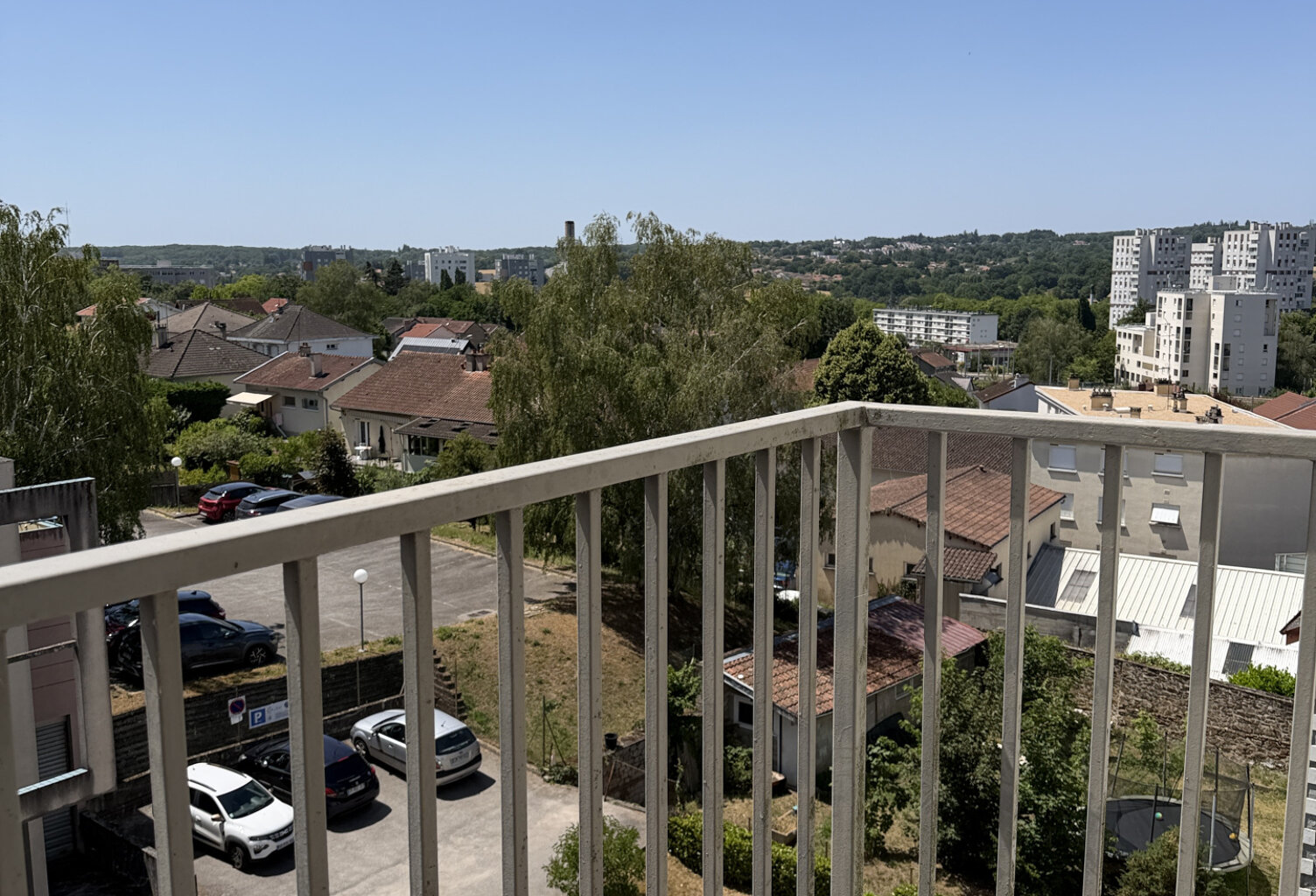 Appartement T4 avec balcon, dernier étage, secteur Ouest de — photo 1