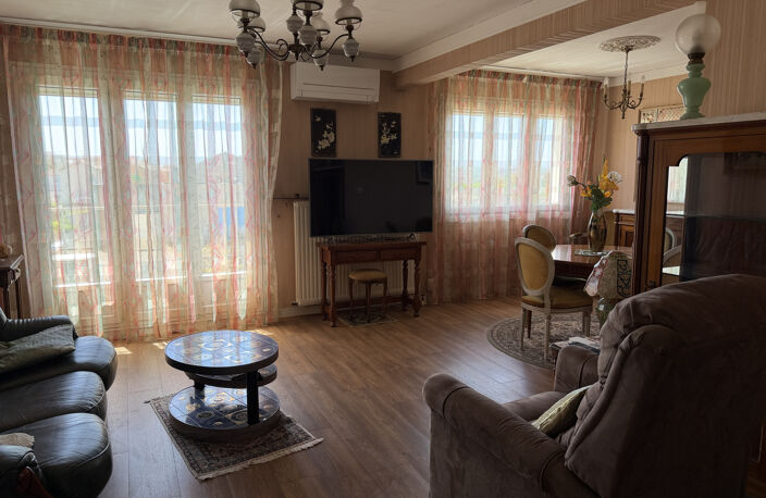 Appartement T4 avec balcon, dernier étage, secteur Ouest de — photo 4