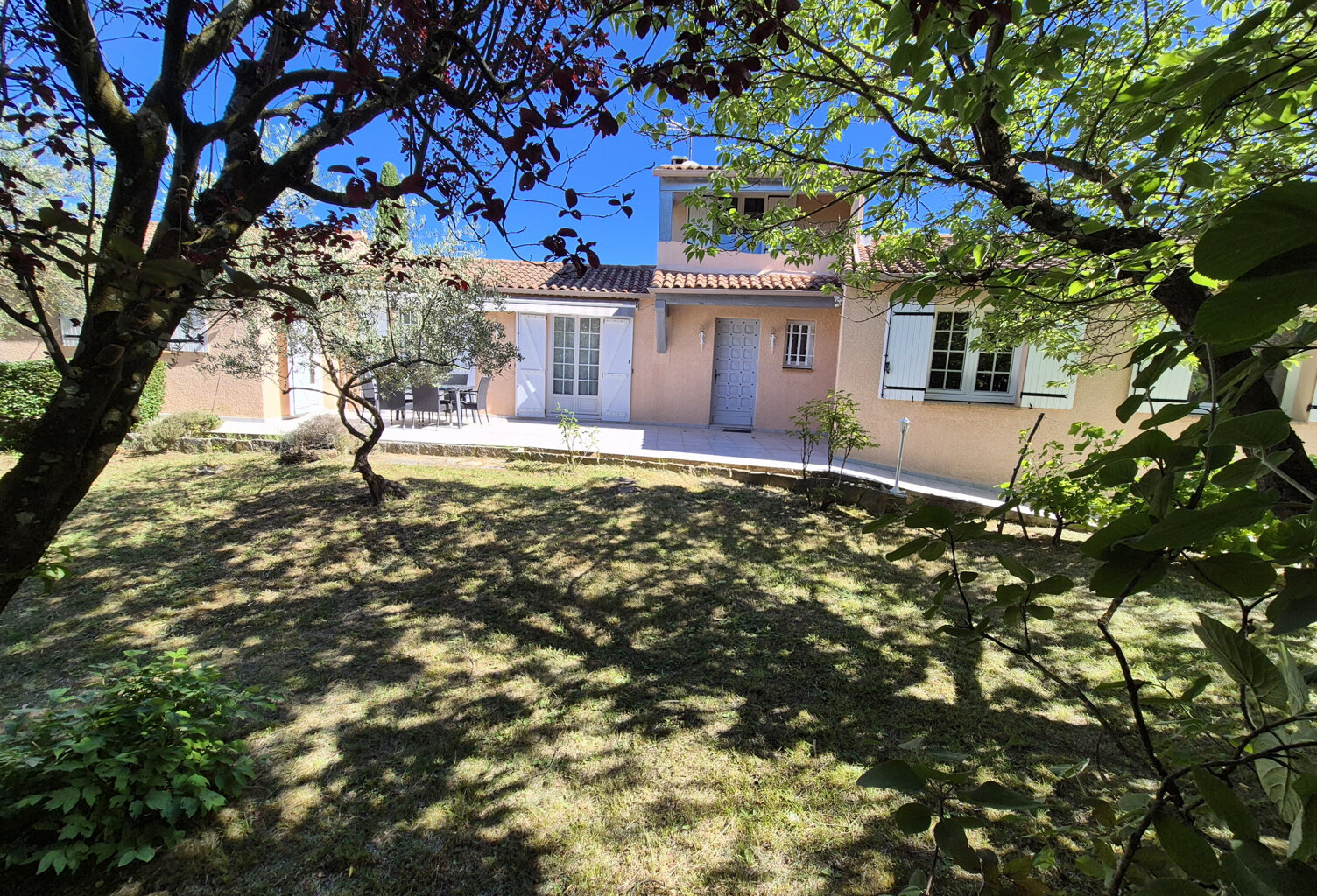Maison 145 m2 Hab. Terrain 115 m2 Piscine — photo 1
