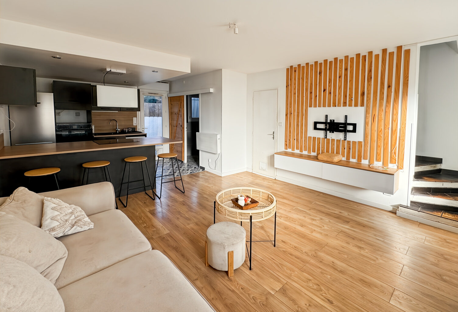 PAREMPUYRE - EN EXCLUSIVITE ! - Maison de ville  de type T3 — photo 1