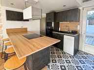 PAREMPUYRE - EN EXCLUSIVITE ! - Maison de ville  de type T3 — photo 3