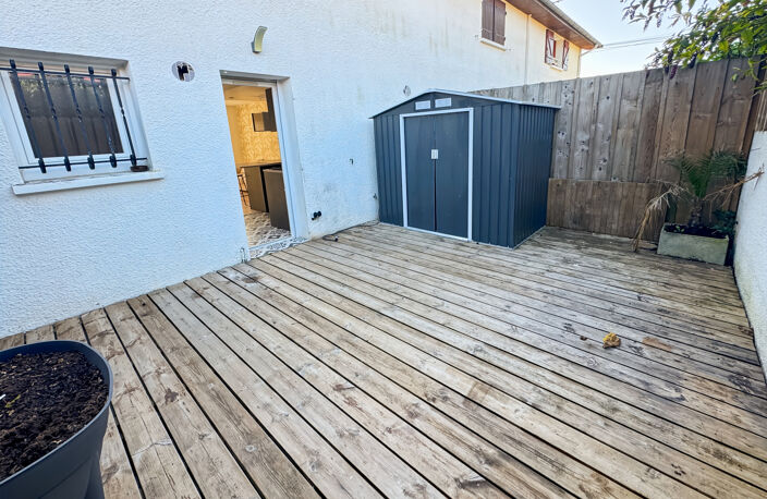PAREMPUYRE - EN EXCLUSIVITE ! - Maison de ville  de type T3 — photo 4