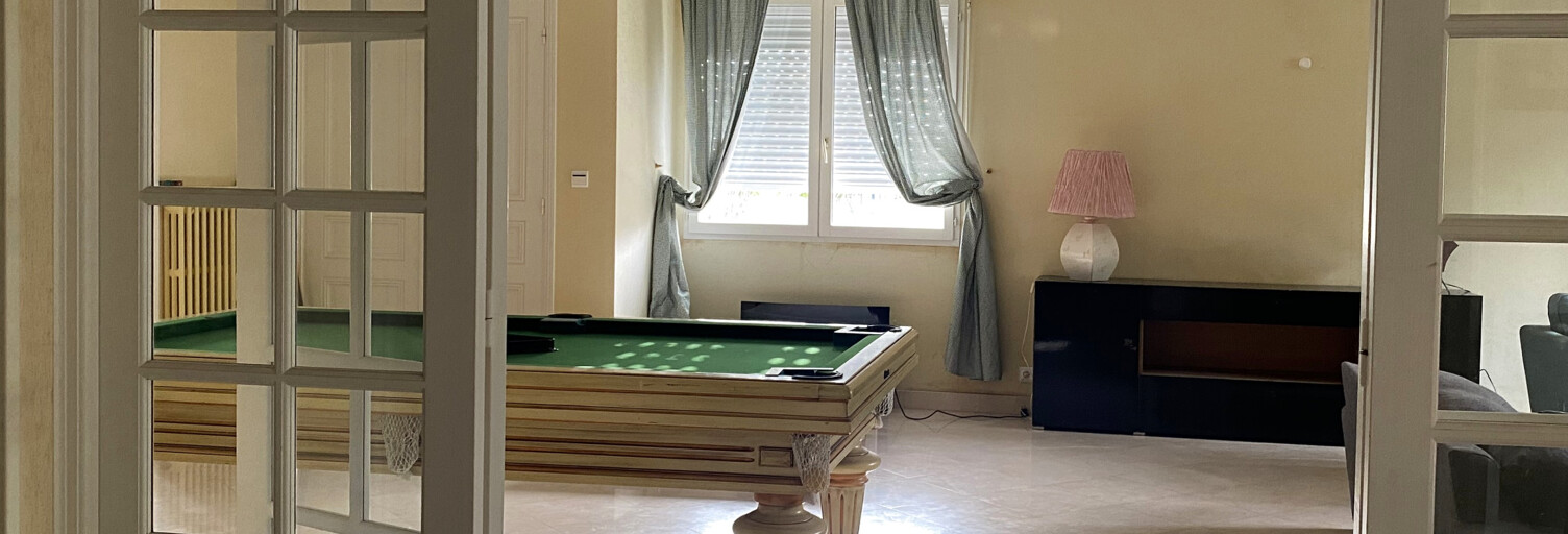 Maison 10 Pièces 350 m² à vendre à Arès (33740)