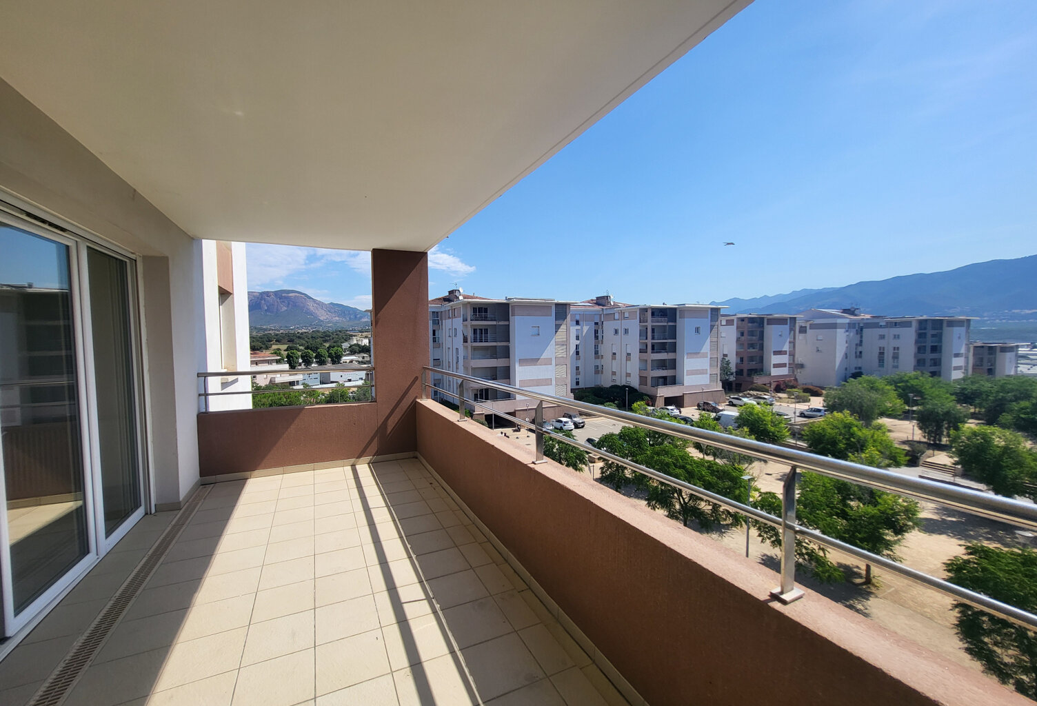 Baléone Appart F4 Récent — photo 1